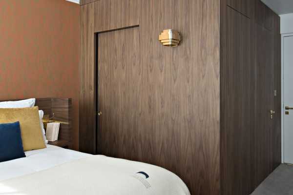 hotel-parister-bedroom-and-bathroom-closed-by-n.-matheus1